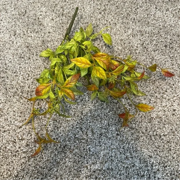 Beautiful Artificial Fall Greenery, Lot of 8, 15”-23” length - Picture 2 of 3